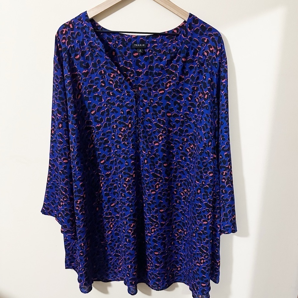 Torrid Womens Leopard Print Flowy 3/4 Sleeve Shirt Black Pink Navy Size 6